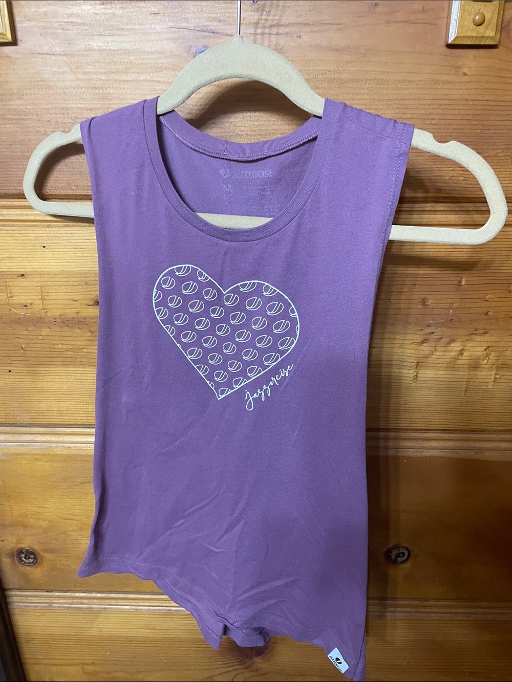 Jazzercise Purple Sleeveless Heart Graphic Women’s Tank Top